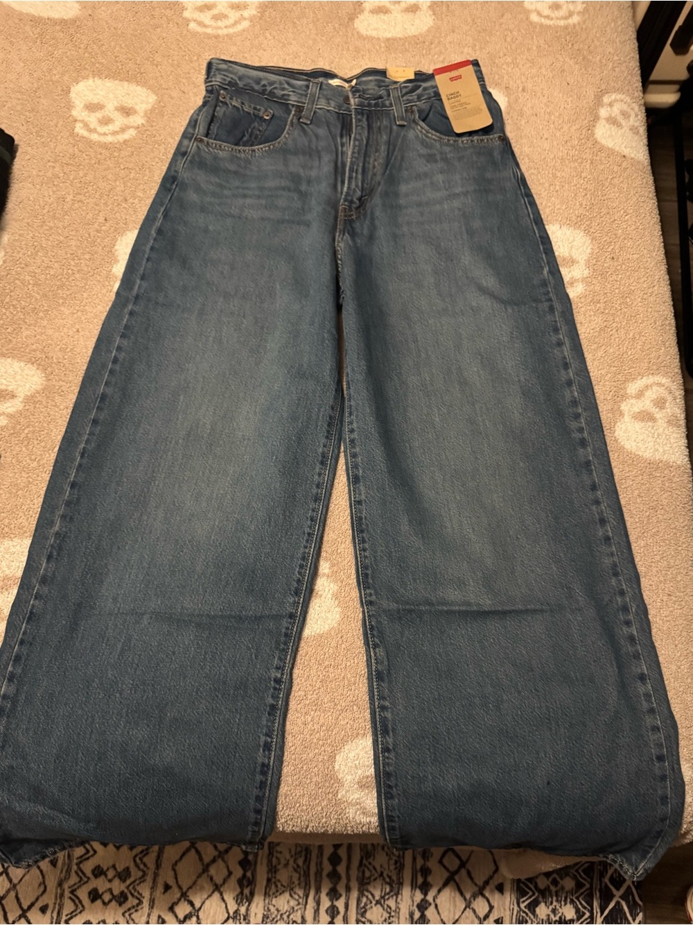 Levi's Wide-Leg cinch baggy size 27
